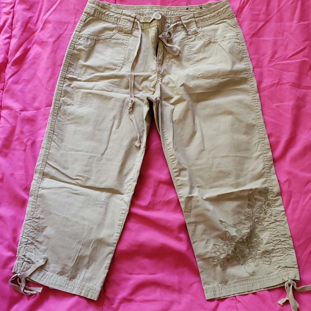 Ladies capris